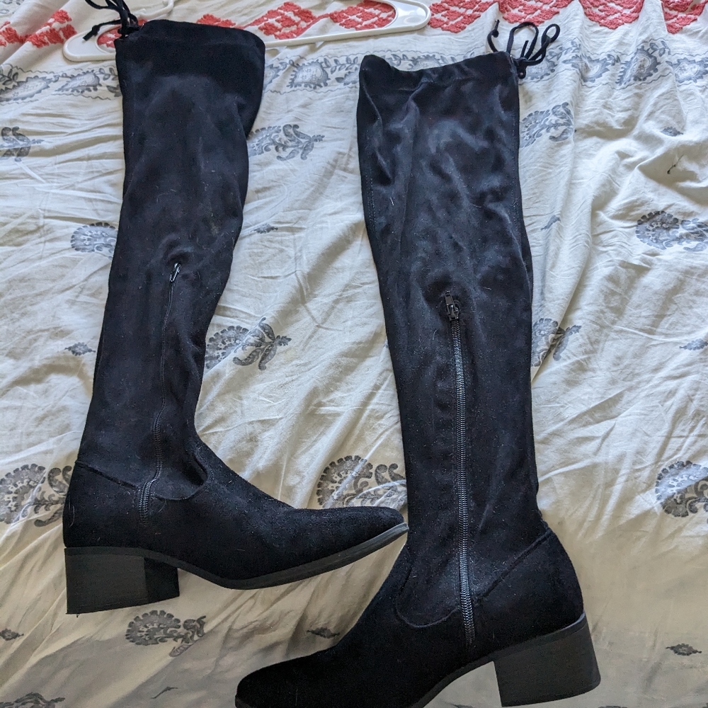 Women's size 7.5 tall soft over the knee boots